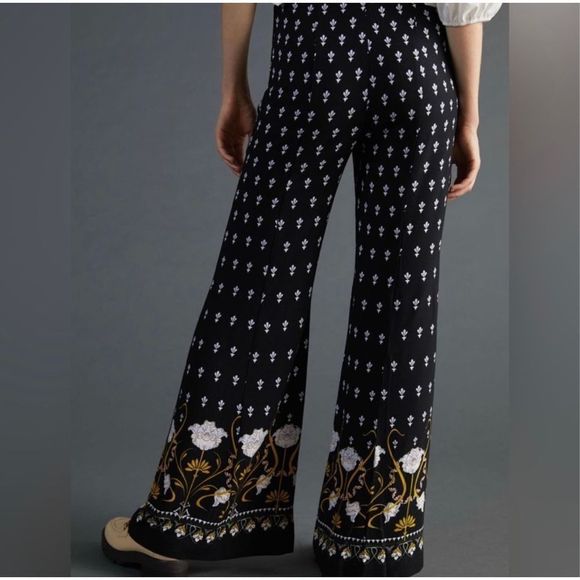 Anthropologie Pants - Anthropologie Floral Wide Leg Pants Size 8 Black & Gold